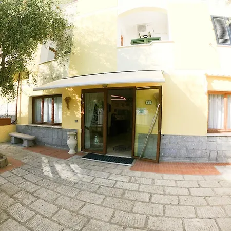 Santa Caterina 3* マリーナ・ディ・カンポ